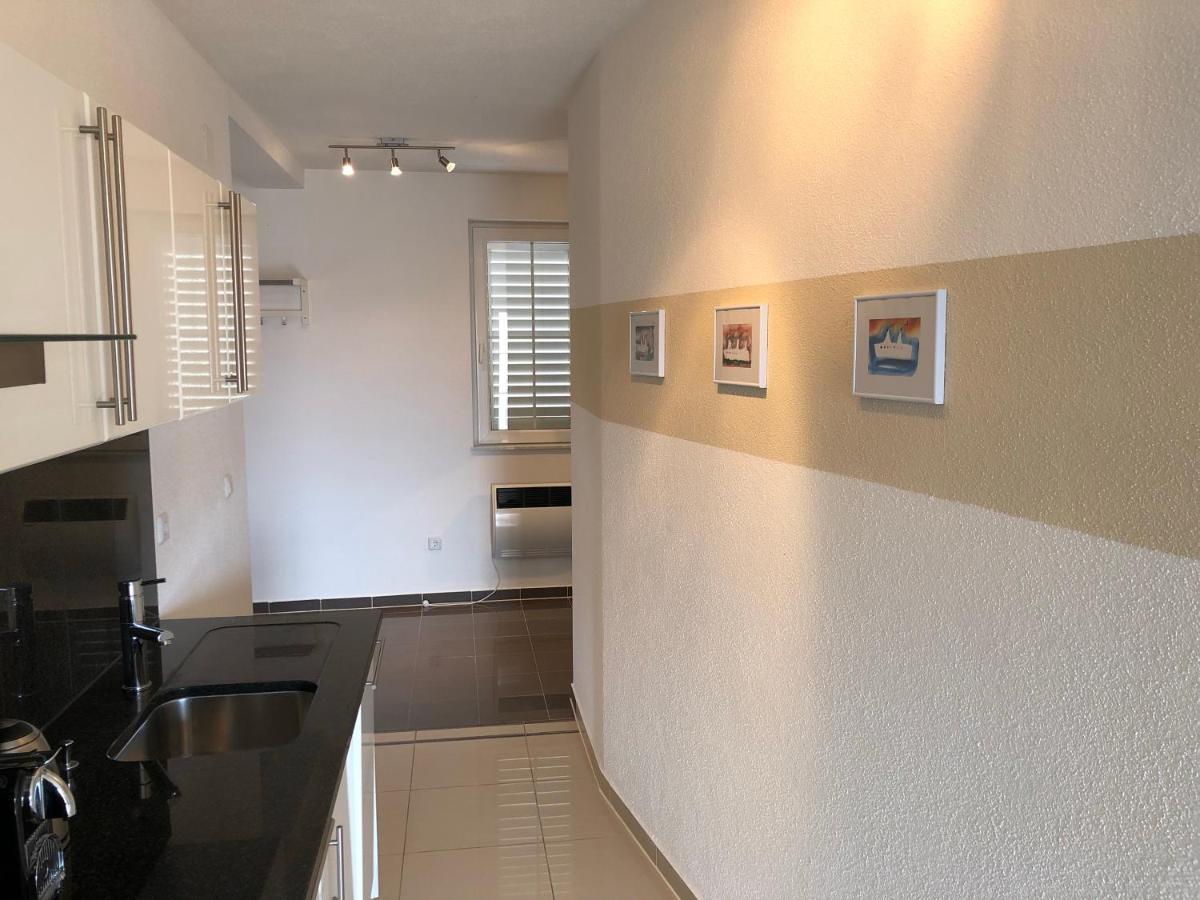 Apartments Irena Водице Екстериор снимка