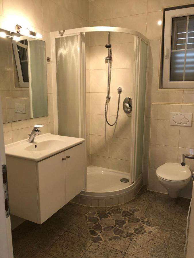 Apartments Irena Водице Екстериор снимка