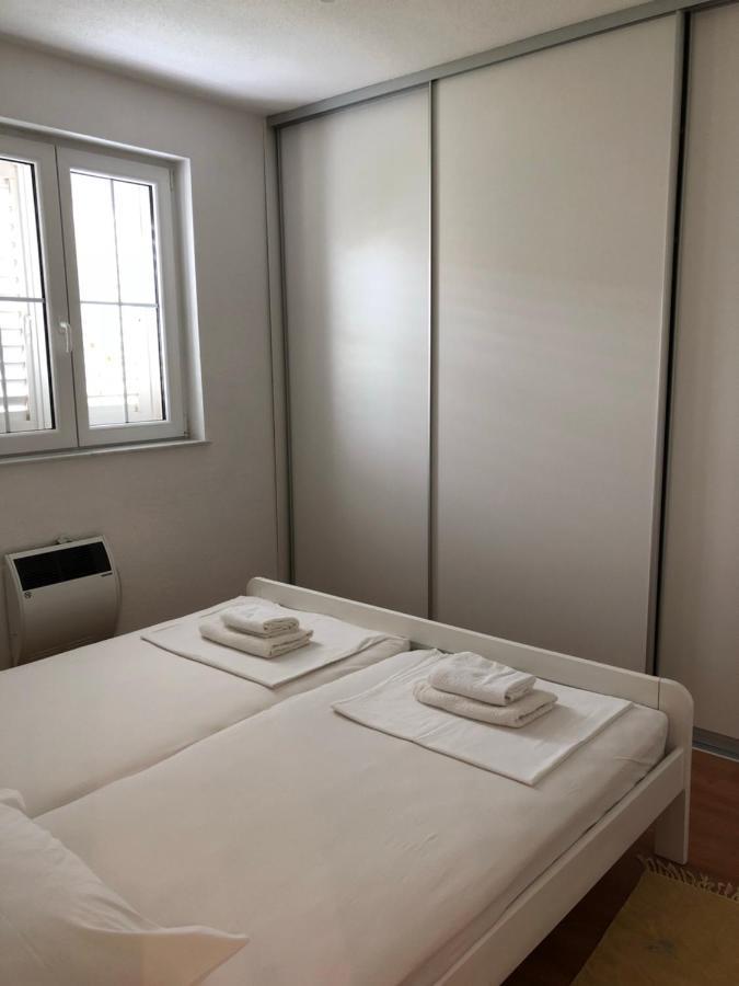 Apartments Irena Водице Екстериор снимка